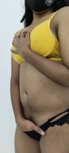 Miss_Riya20 Public Pic 5