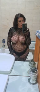 PinkCurvyLady90のPublicの枚の写真