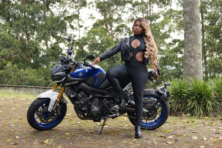 Scarlett_diaz17 kullanıcısının Motocilist girl albümü -  7 fotoğraf