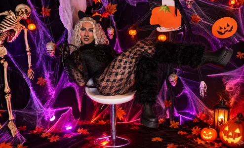Cloee_cameron halloween 2026 Pic