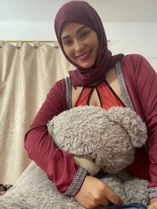 ShanaJamil TODAY I WANT TO FULFILL YOUR LOVE FANTASIES 😍 Pic