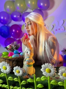 Emiily_W 🐰🔥 Pic 5