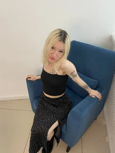RobynMaryott Public Pic 9