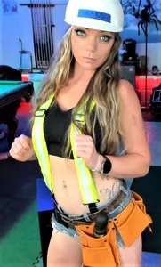Gemma_Nye Public Pic 2