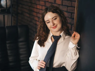 AnnTerry_ Your playful secretary... Pic 5