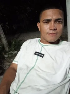 yorley de alpha_yorley  2 Imagens