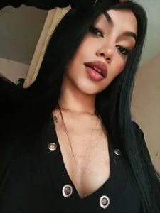 Nicolle_Quiintero Public slika