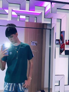 TWINKS_FRIENDS Public صورة واحدة|TWINKS_FRIENDS Public صورتان|TWINKS_FRIENDS Public  5 صور|TWINKS_FRIENDS Public  5 صورة