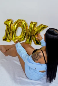 Tamara_Roberts1 10.000❤️❤️ THANKS Pic 2