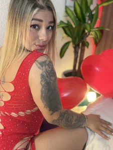 IndieMiller Valentine’s surprise ❤️ Pic 4
