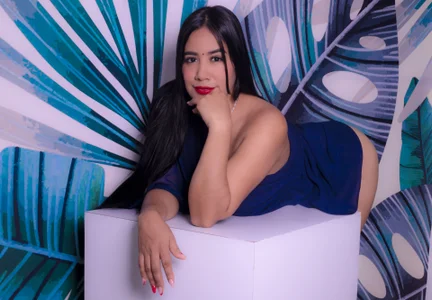 elegant and beautiful od Katrina_baurii  4 snímek