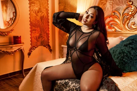 Kyllie_B Public Gambar 2