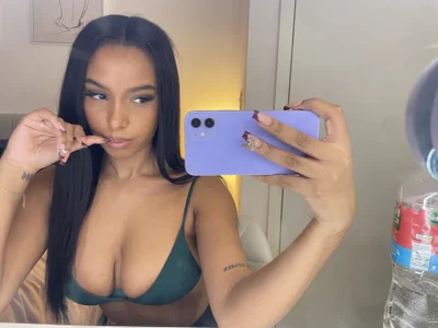 Jasmine-Monroe Public Billede 9