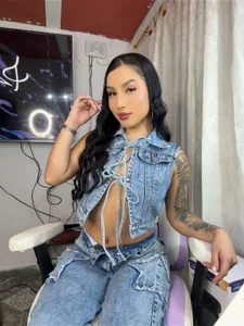 mia_thron Public Pic 4