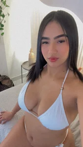 Lia_Guzman 😈😈 Bilde 2