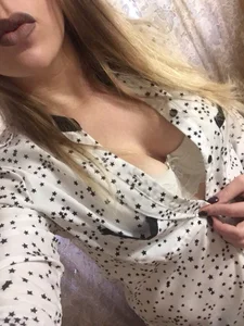 Public od LillyGray  snímek