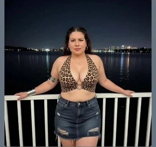 richvirgin-ass Public Pic