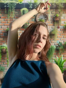 PetraHambelton Blue velvet 🦋 Pic 3