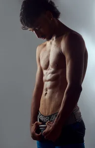 alexis_stonne: sweat and pleasure ( 3 фото)