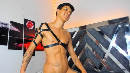 Robert_Miller21 I love this harness, and you ? Sex fotek 3