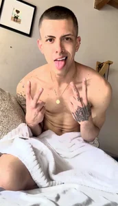 Medellin_Boy Medellin live Goo Pic 3