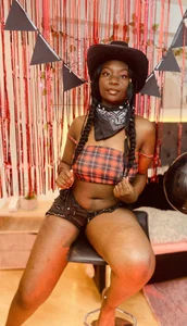 lanna_bx Halloween Cowgirl Pic