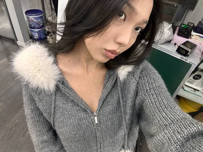 ShirleyLopez A day of hustle and selfies Pic 3
