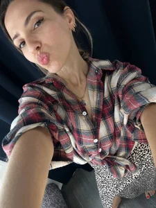 amelia_meili I'm so different^^ Pic 7