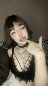 virusDoll Public Foto 5