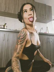 Liahdiaz_ 🖤🏴‍☠️🗝️ Bilde 3