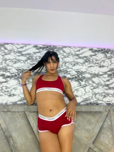 Antonella_mia Red velvet Pic 4