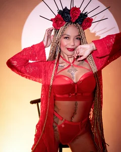 Kenya_carper Sweet Valentine's temptation Pic 4