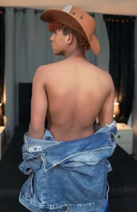 Noah_Smith04 SOMETHING NEW FOR YOU Hình 4