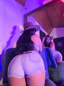 GiannagpI'm your sexy cowgirl 🤠图片 3