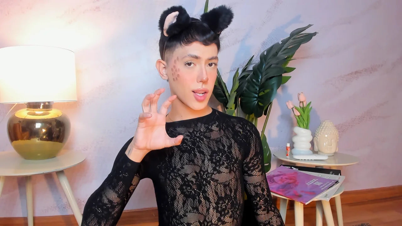 Horny kitty 😈🔥 od Iam_Caami_  3 snímek