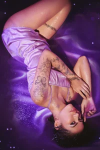 alexandraboottyのshine and sensualityの 3枚の写真