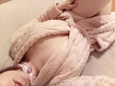 VellvetAnders just a sweet girl with a tail and in stockings hehe Pic 5