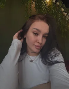 dreamalora Soft & Playful Pic 2