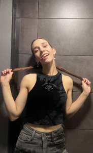 PetraHambelton me here Pic 2