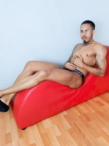 AlphaDuo_ Hot Billede