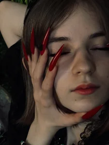 TinaDavil Tina is the devil in the flesh Immagine 