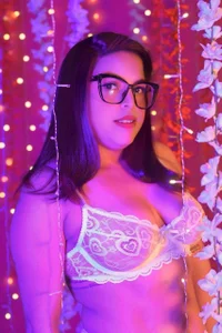 Mehlany_Moretz Public Pic 3