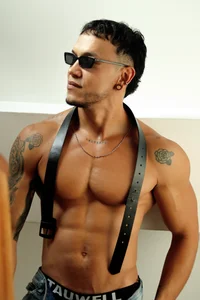 ARON_TAYLER01のJUST MEの 9枚の写真