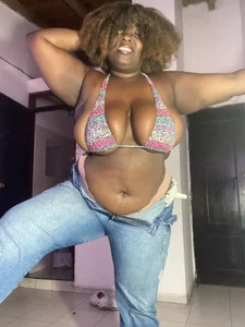 Please wet my pants de ebony_NeighborMoans  3 Imagens