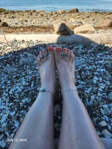 Aubreeskinkyplayroom Sexy Feet & Legs Pic