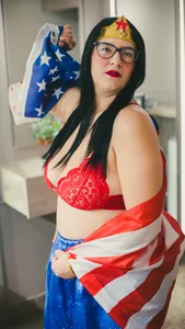 Soe_Lara Wonder Woman Halloween 2024 Pic 2