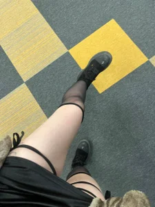 KasiGalway: Did it go a little ( 4 фото)