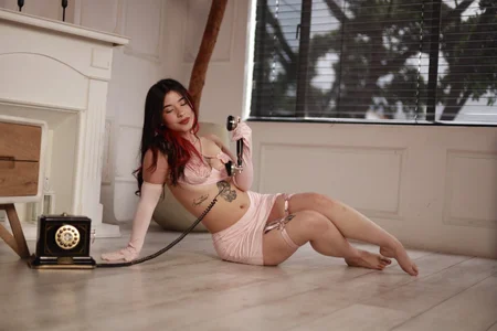 imnikaa_ Some shots with my pink dress❤️ Bilde