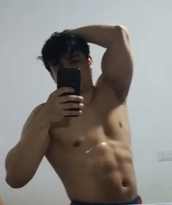 AxelWhittePublic图片 3