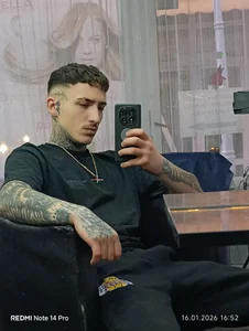 Edward2611 Public Hình 4